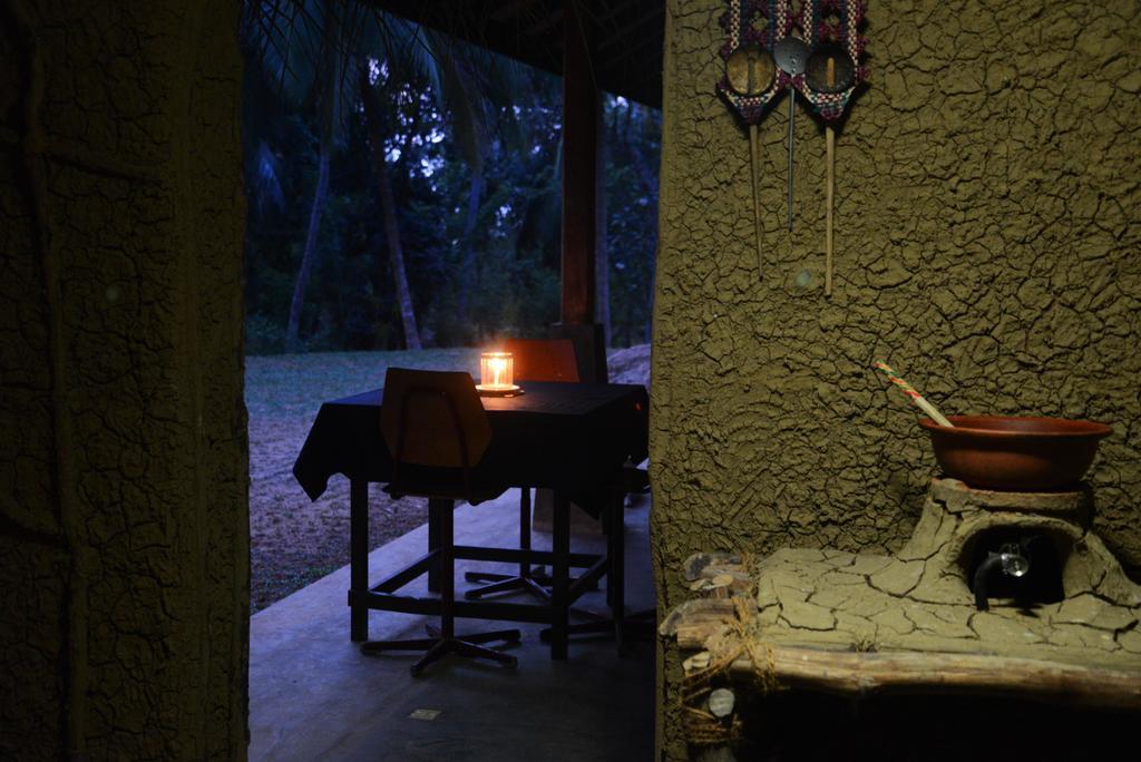Jungle Beach Hostel Unawatuna Dış mekan fotoğraf