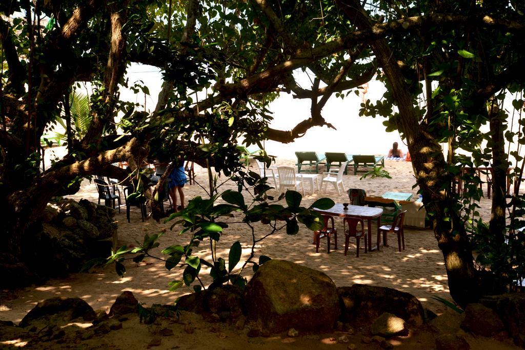 Jungle Beach Hostel Unawatuna Dış mekan fotoğraf